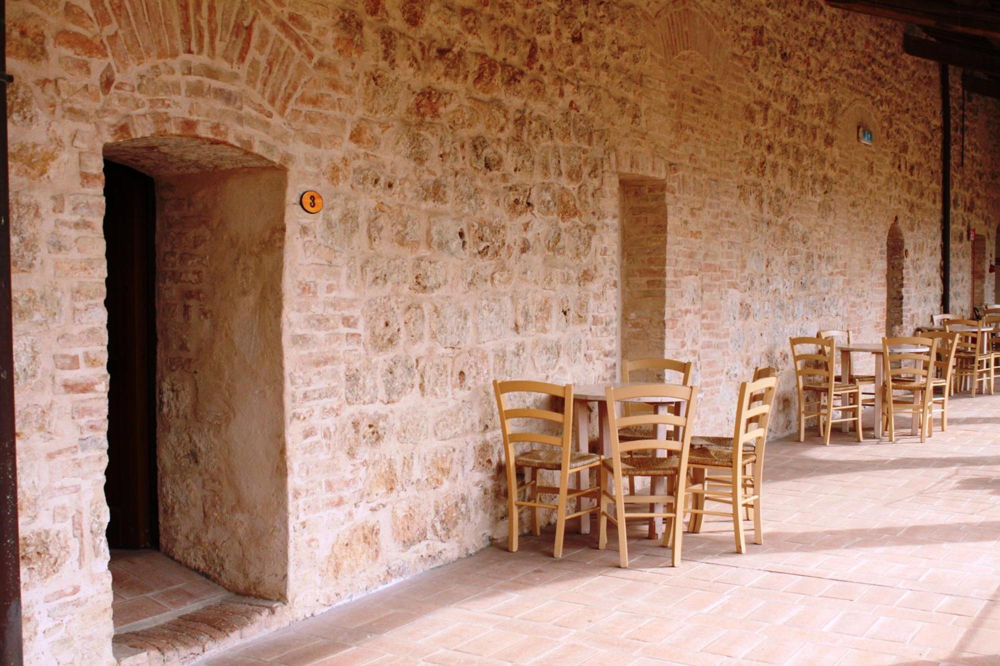 Hostel Contessa Ava Dei Lambardi *