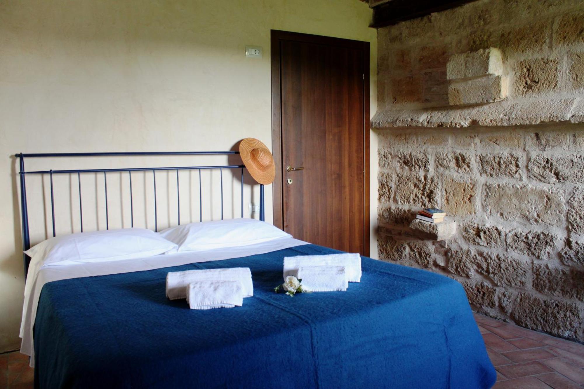 Contessa Ava Dei Lambardi Hostel *